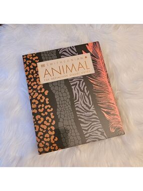 DK Smithsonian Animal The Definitive Visual Guide, Brand New Sealed, with Case
